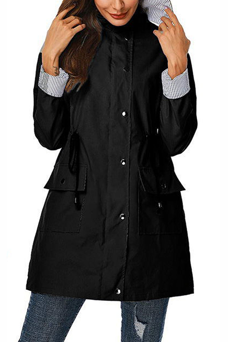 Chaqueta ligera para mujer con capucha y cordón ajustable – TAMIRA