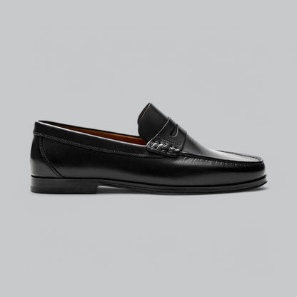Mocasines clásicos de hombre con líneas depuradas y acabado elegante – ALVÉRON