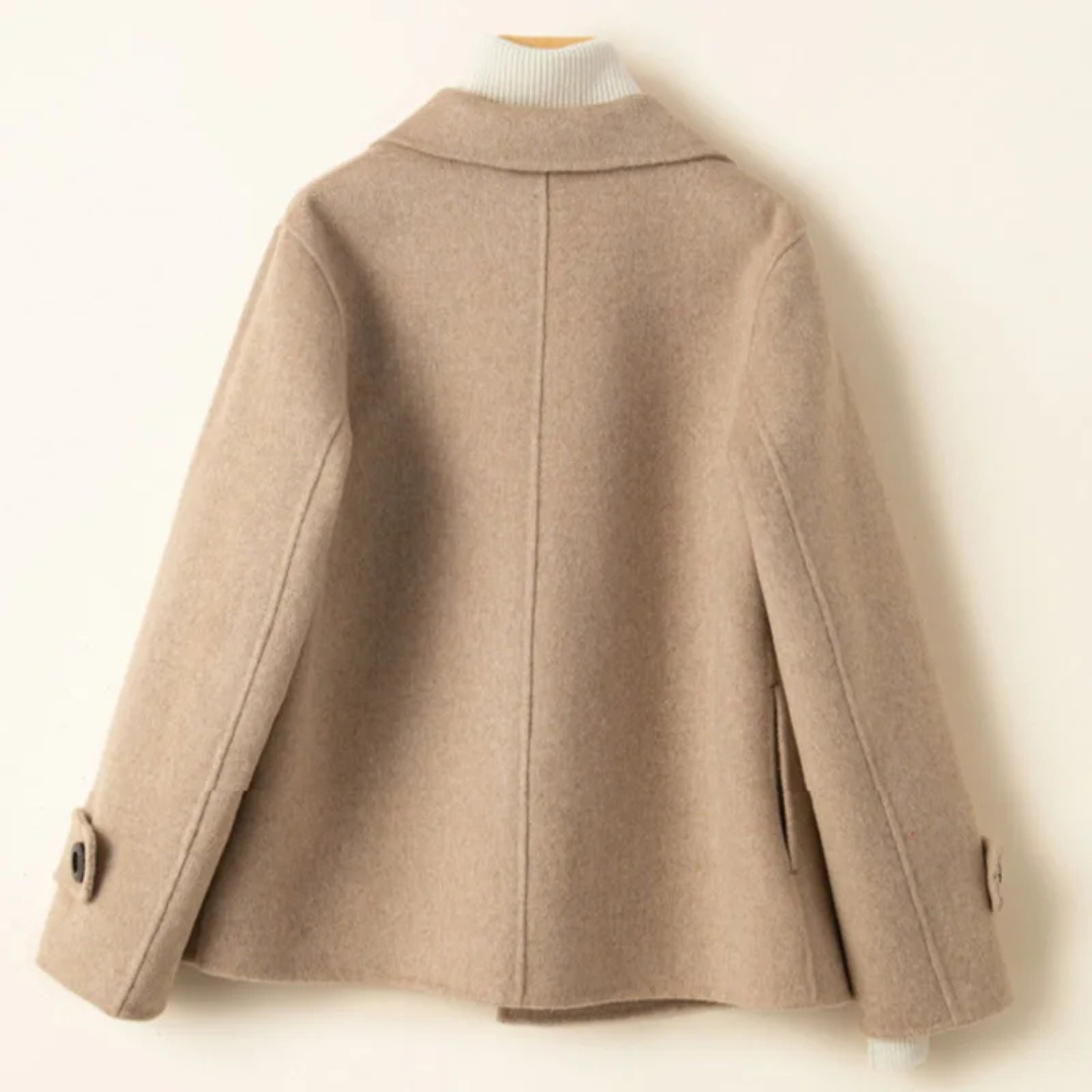 Chaqueta corta de lana con corte clásico para mujer – AIRLEA
