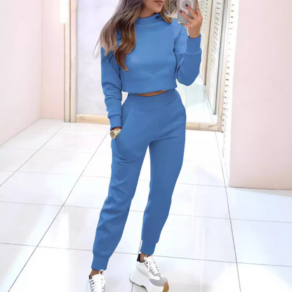 Conjunto athleisure de dos piezas con top corto y pantalón cómodo – LÉNA ActiveEase