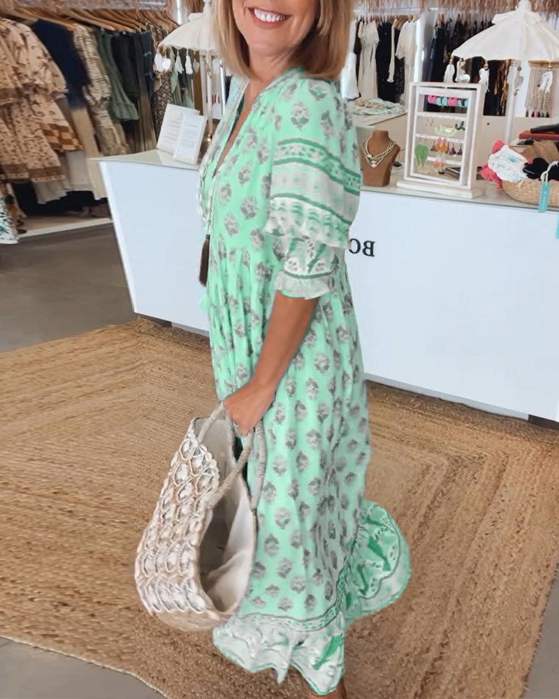 Vestido largo bohemio en capas con escote favorecedor – AURELIA