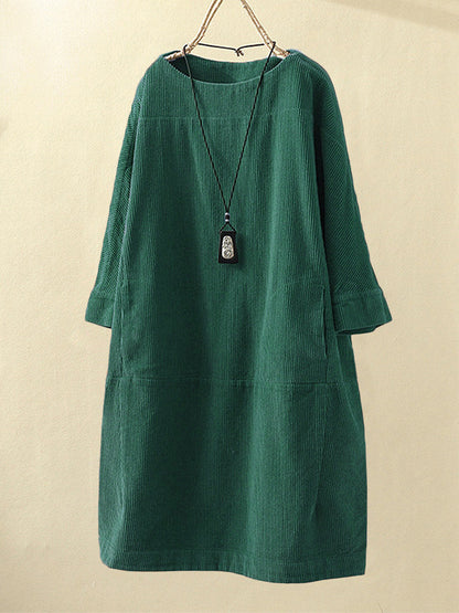 Vestido primaveral con estampado delicado y corte favorecedor – LIRESSA