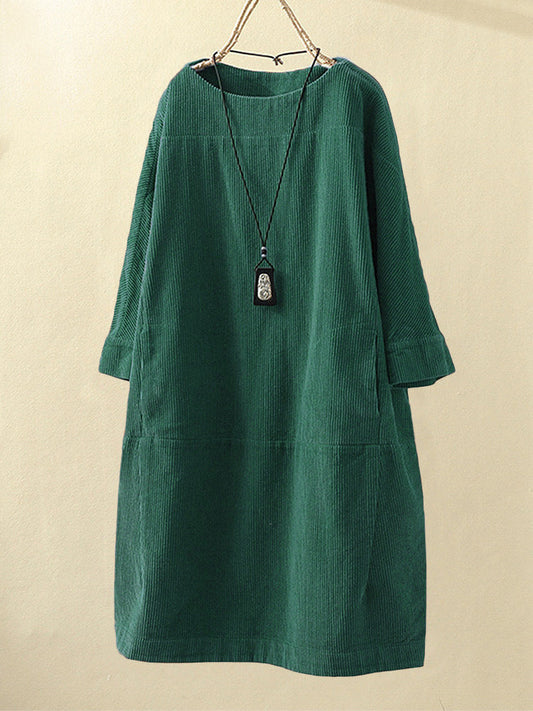 Vestido primaveral con estampado delicado y corte favorecedor – LIRESSA