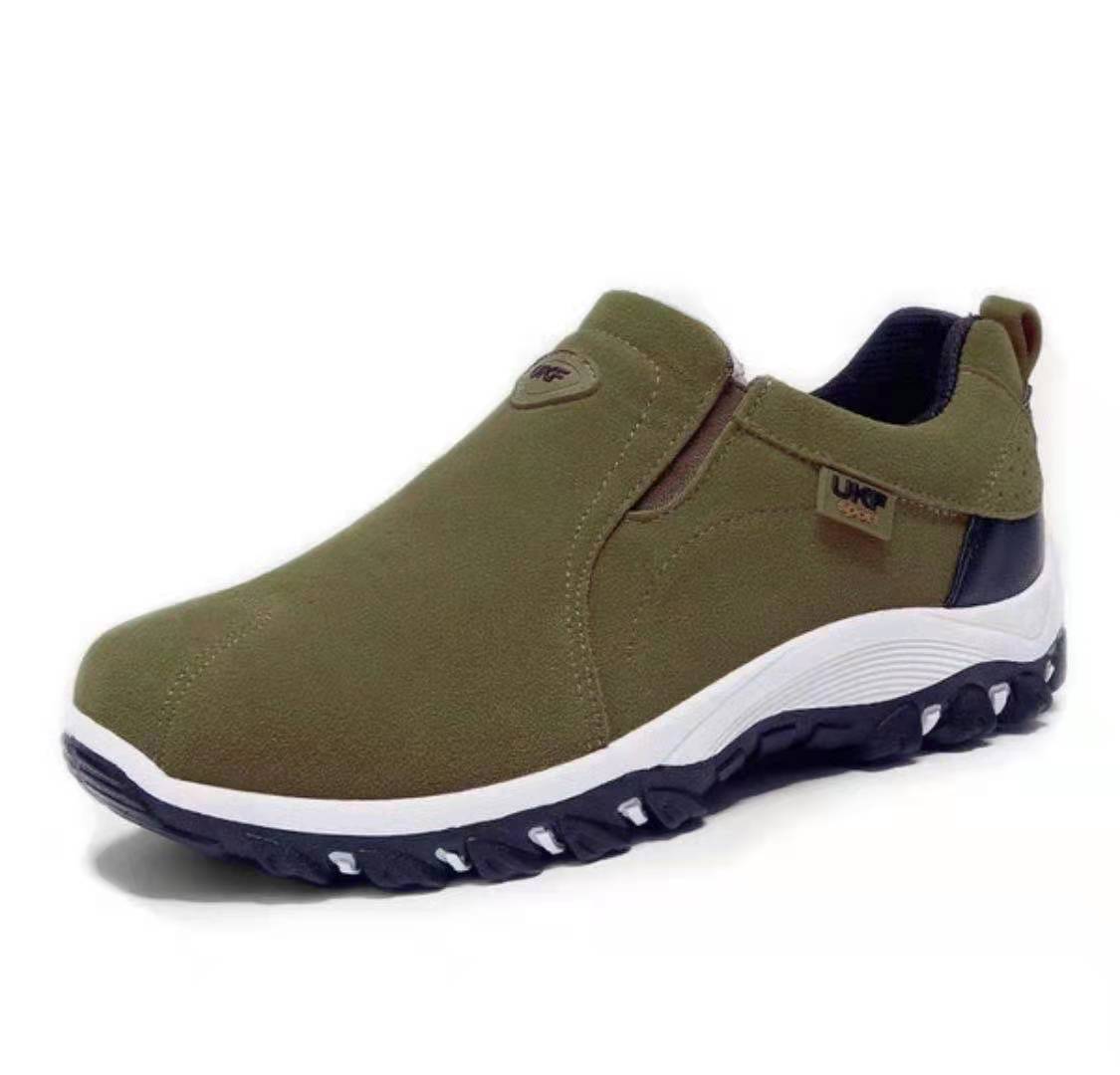 Zapatos slip-on de hombre con suela de agarre – ZINAIDA