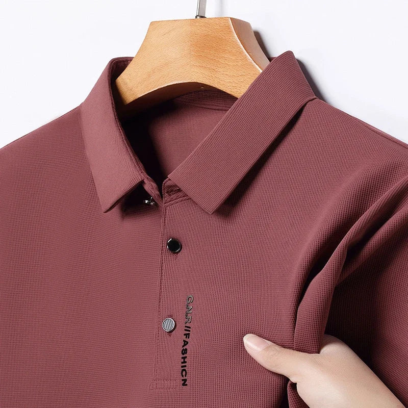 Polo clásico de hombre con cuello refinado y cierre elegante – ELIOT
