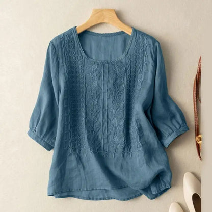 Blusa bordada fluida con diseño artesanal y estilo relajado – AURIA
