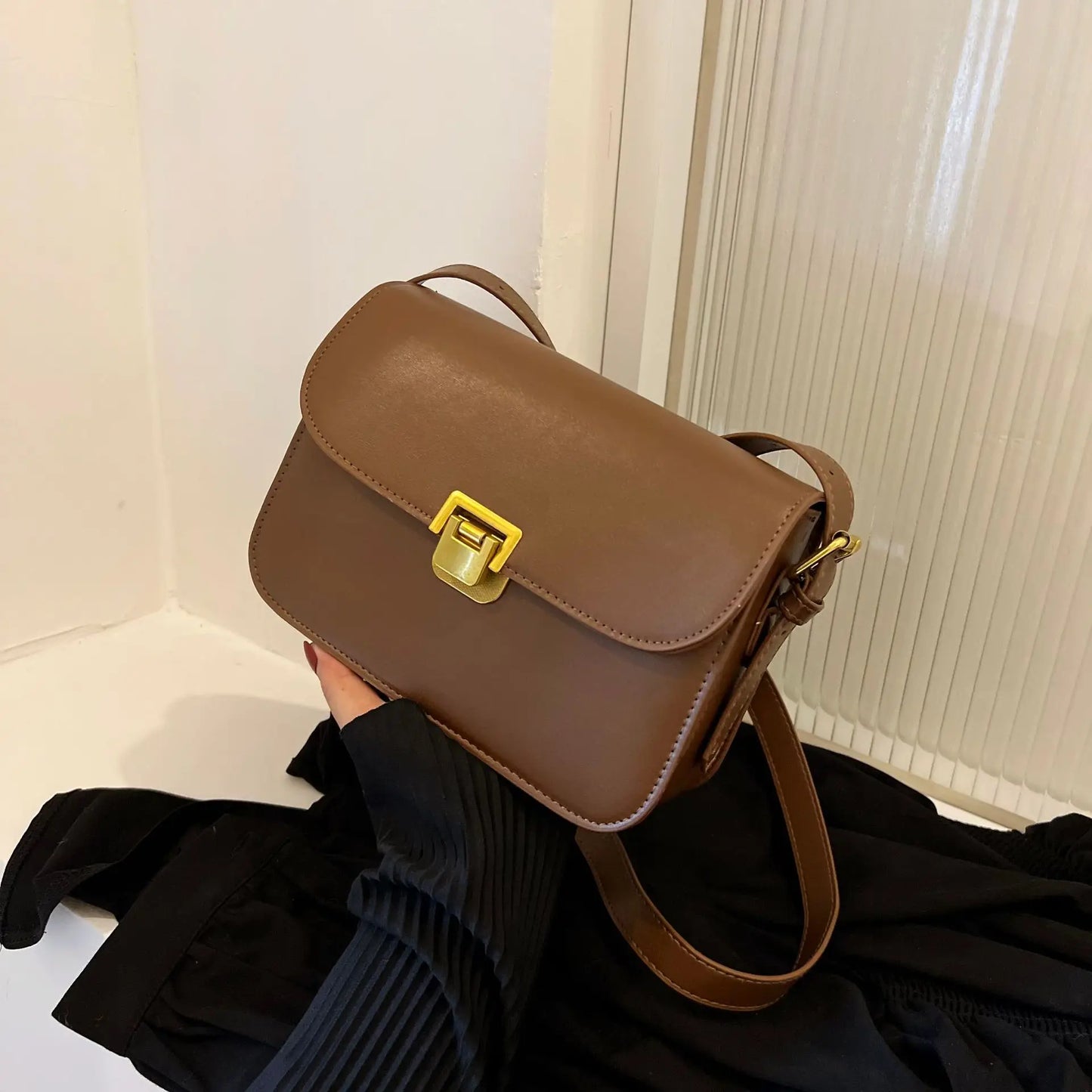 LAINA - Bolso elegante y minimalista para mujer