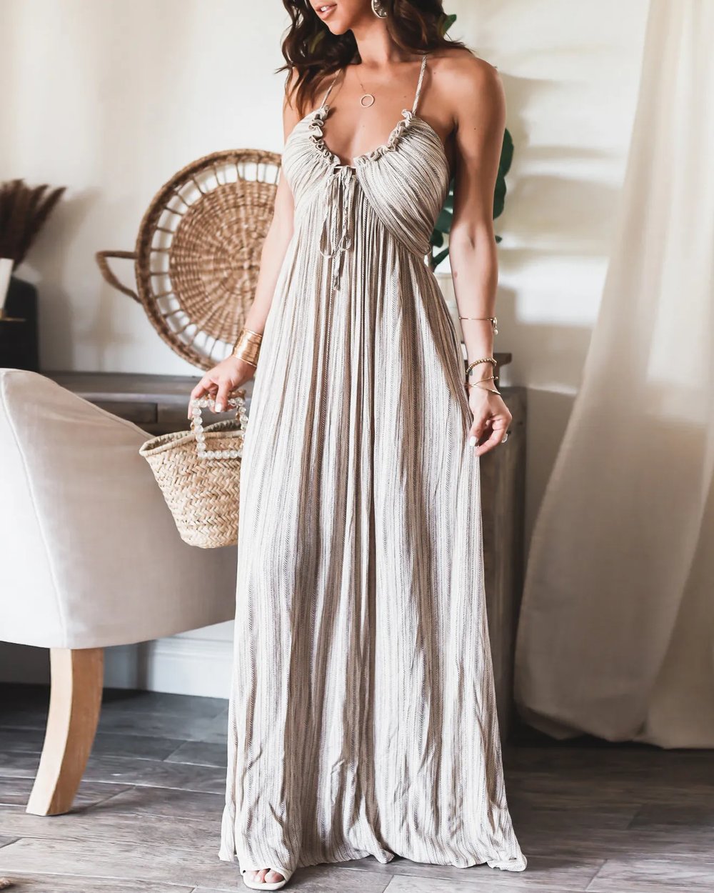 Vestido ligero de verano con diseño fluido y fresco – LIVANA