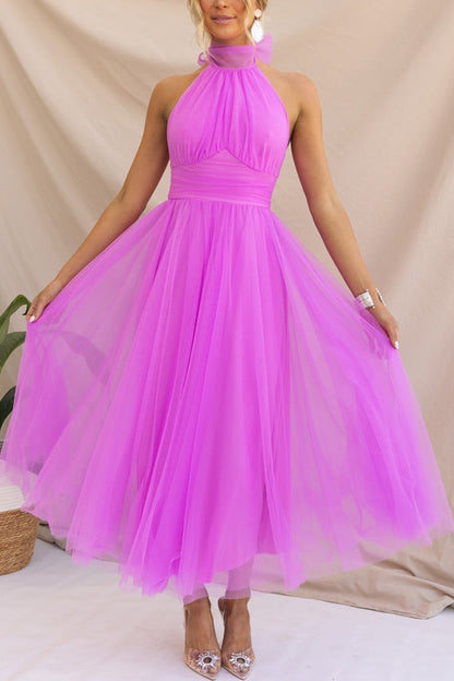 Vestido midi con escote halter y falda voluminosa – Lirenza