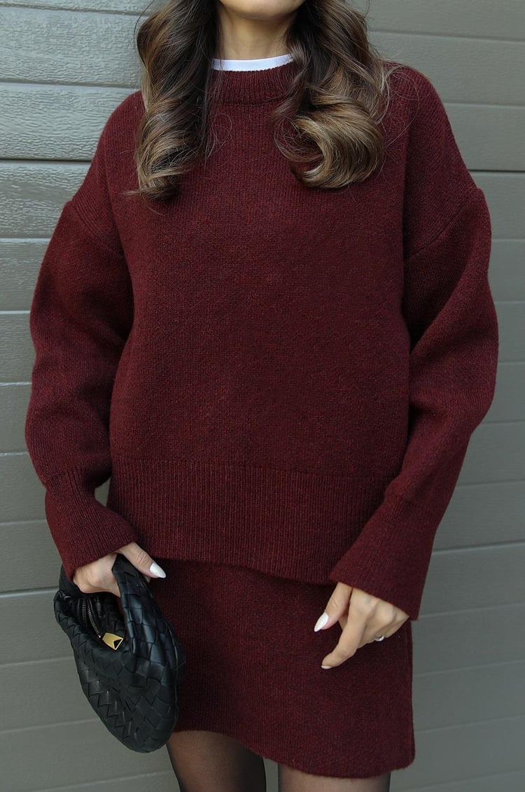 Conjunto de punto: minifalda y jersey oversize para mujer – LARISSA