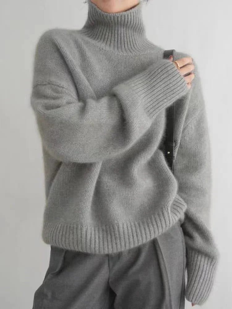 Jersey de cachemir con cuello alto y corte atemporal – VALÉRIA