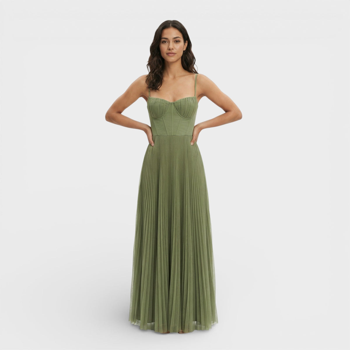 CARLA – Vestido midi plisado para invitada