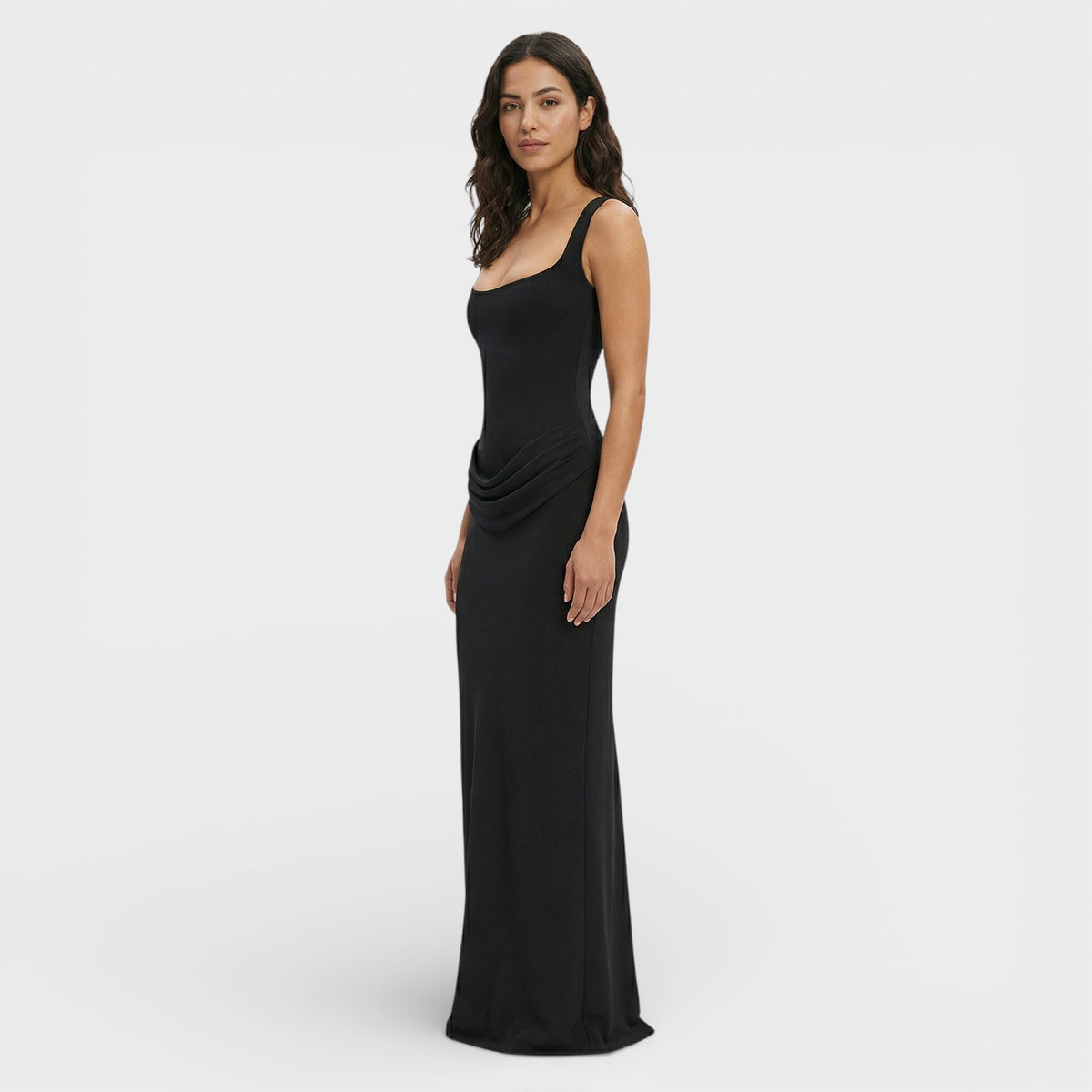 ISABELA – Vestido largo elegante con espalda descubierta y caída fluida