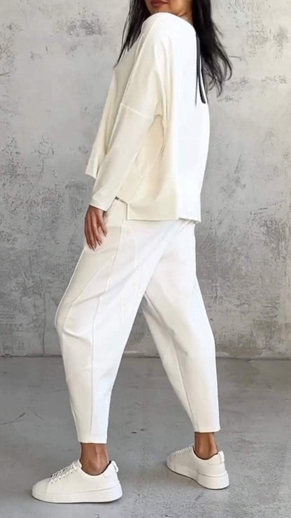 Traje fluido de dos piezas para mujer con blazer y pantalón entallado – RIVERA